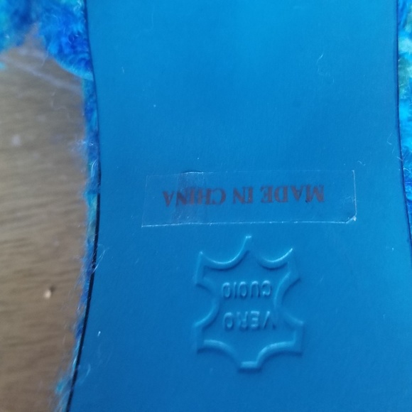 Charles David Teal/blue/green D'Orsay style heels. - Picture 6 of 8